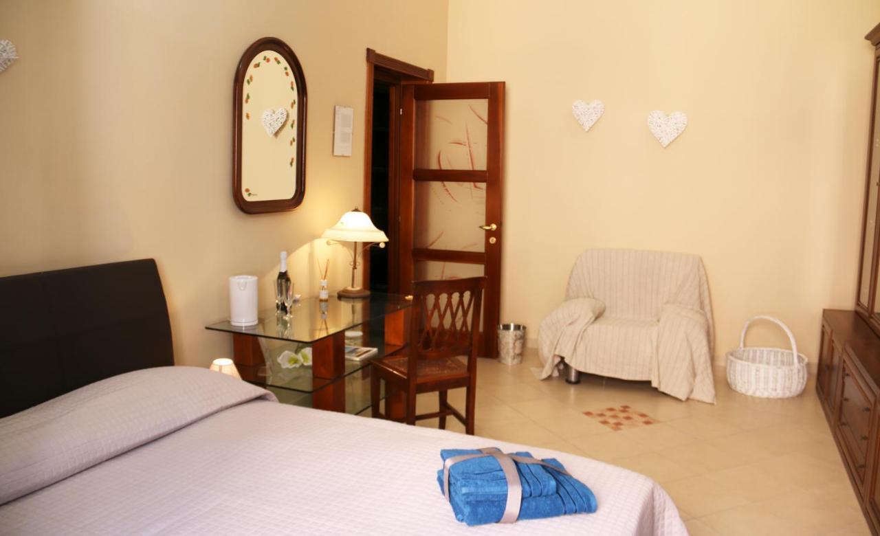 Sardinia Re Guest House Сассари Экстерьер фото