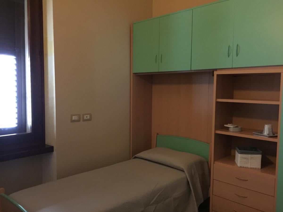 Sardinia Re Guest House Сассари Экстерьер фото