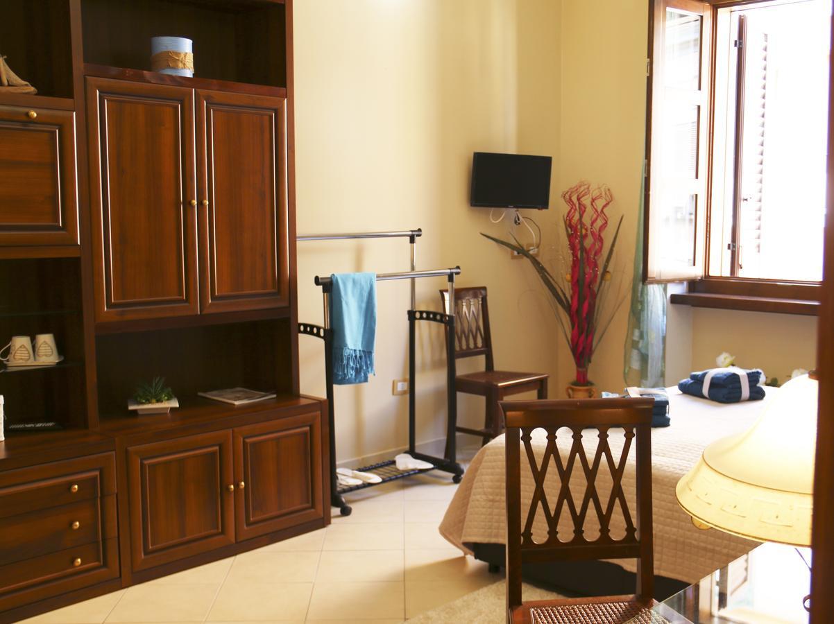Sardinia Re Guest House Сассари Экстерьер фото
