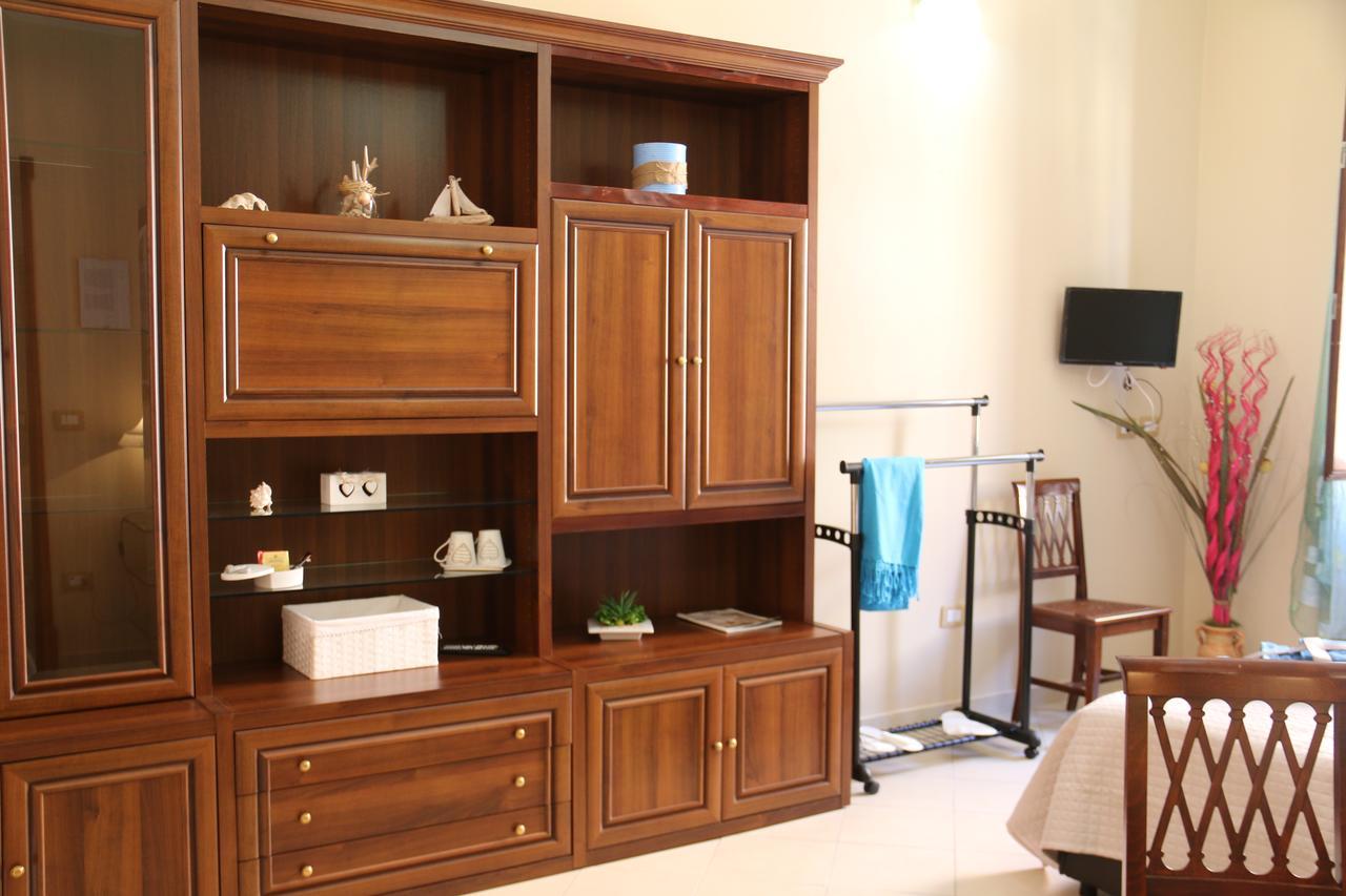 Sardinia Re Guest House Сассари Экстерьер фото